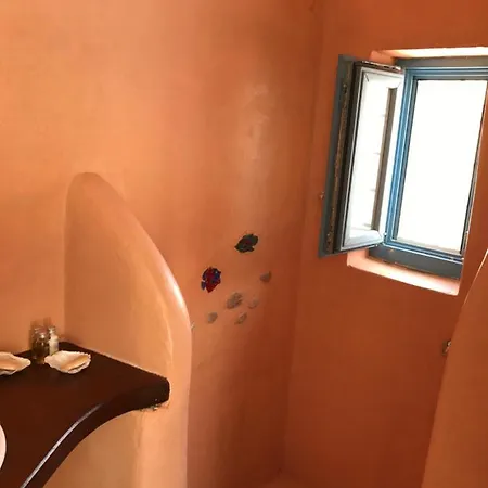 G & K's Blue And Yellow Suites Villa